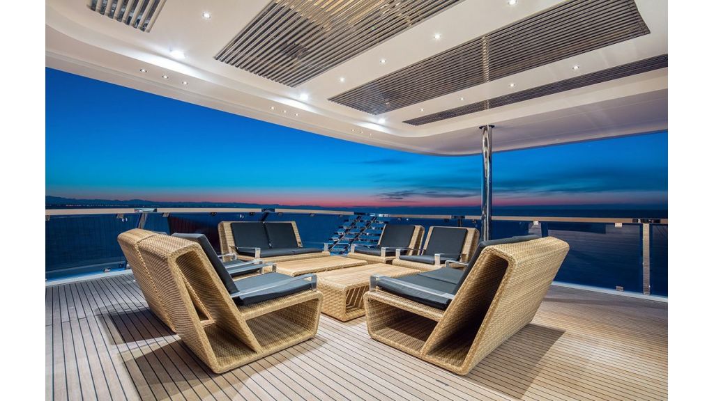 50m Displacement Motoryacht, 50m Displacement Motoryacht
4500 Nautical Miles @ 12 knots
Hull : Steel
Superstructure : Aluminium Alloy
Deck : Handlaid Burmese / Myanmar Teak
Exhaust System : Soundown
Propolsion System : BT Marine Holland
Bow Thruster : TRAC 24'' 150HP
Stern Thruster : TRAC 20'' 100HP
Watermaker : Selmar 2x 7