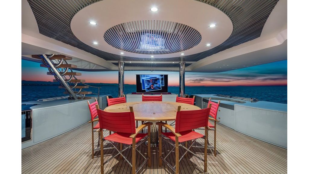 50m Displacement Motoryacht, 200lt/daily
Sewage : Selmar 12