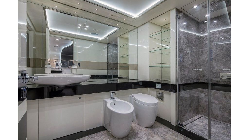 50m Displacement Motoryacht, 000lt/daily
Pumps : Gianneschi
Prufier : Westfalia Fuel Treatment System 900lt/hr
Stebilizer : TRAC 4 fin 440/20x Zero Speed Stabilizers