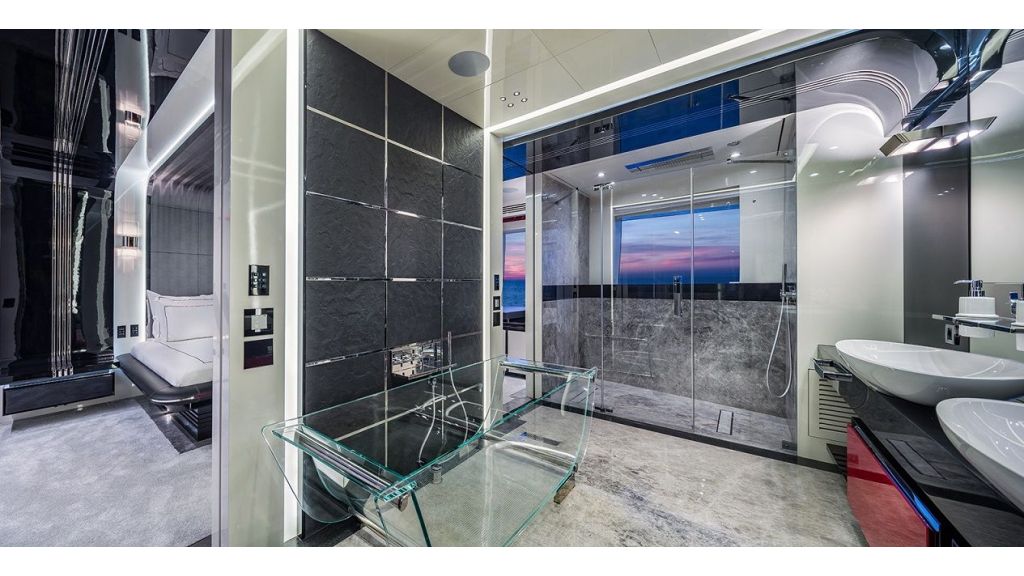 50m Displacement Motoryacht, 200lt/daily
Sewage : Selmar 12