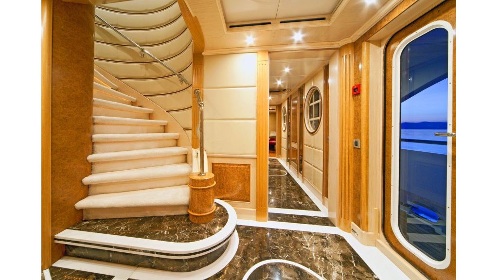 Luxury 50m Aluminum Yacht, Each cabin has IMAC Screens, DVD and CD
