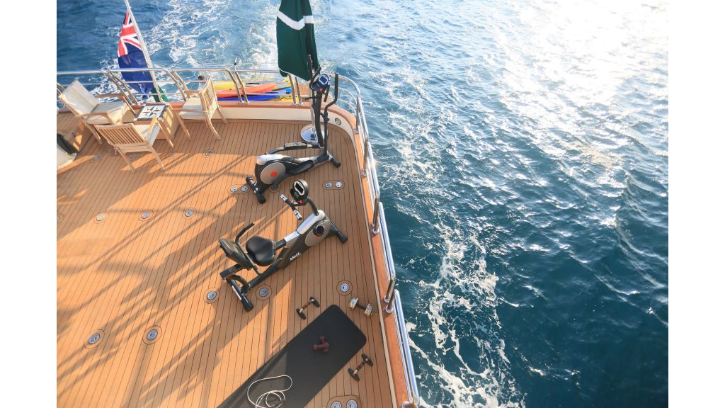 Luxury Motoryacht For Sale, Luxury motoryacht for sale up again, the sky deck us part-shaded with a dining area and bar