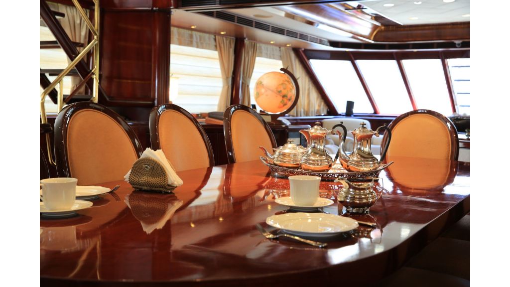 Luxury Motoryacht For Sale, The bridge deck has a well-equipped gym