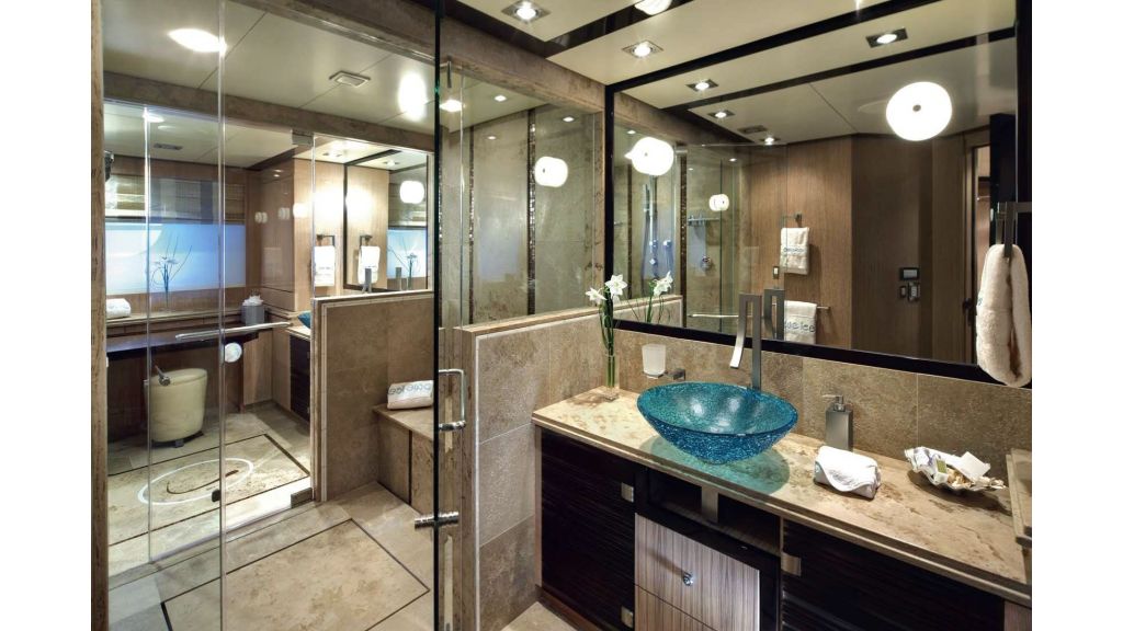 BLUE ICE, There are 2 VIP cabins with queen beds and ensuite bathrooms