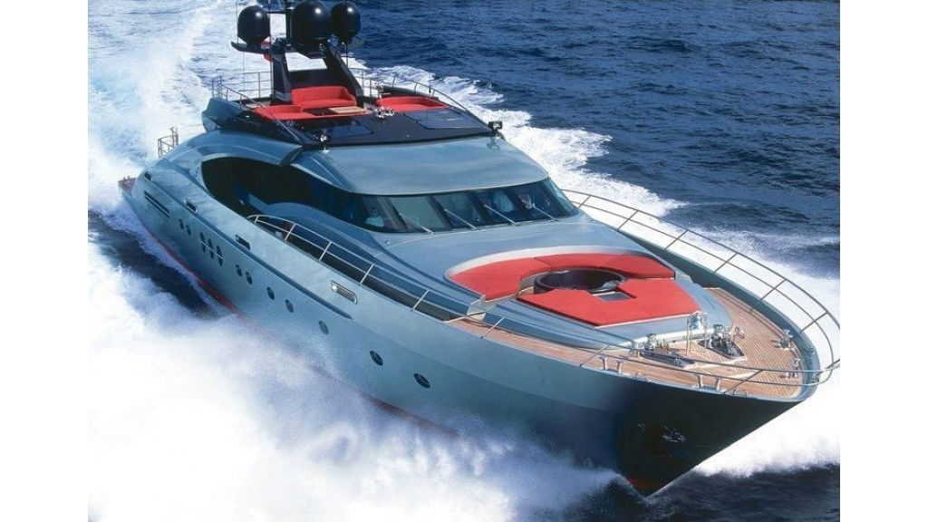 Palmer & Johnson 135 ft, Specifically laid out to emphasize open flowing spaces within geometric patterns in her 5 staterooms arrangement